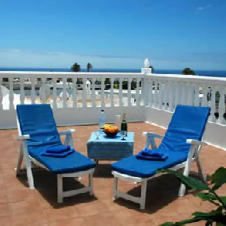 Villa Sleeps 8 Pool Wifi Mácher